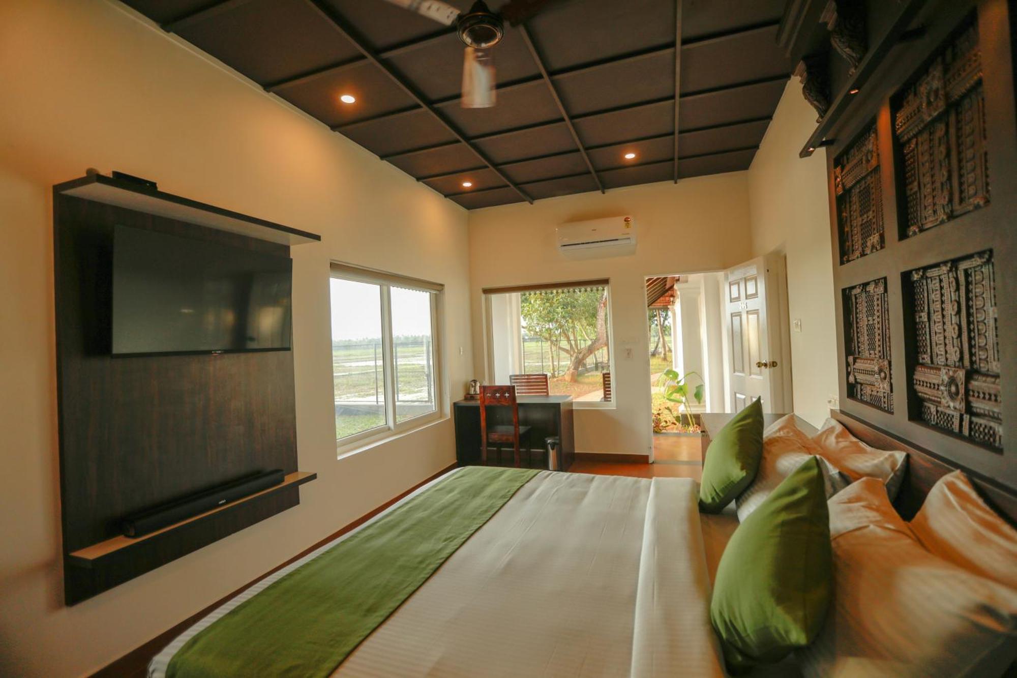 Paadam By The Backwaters Villa *
