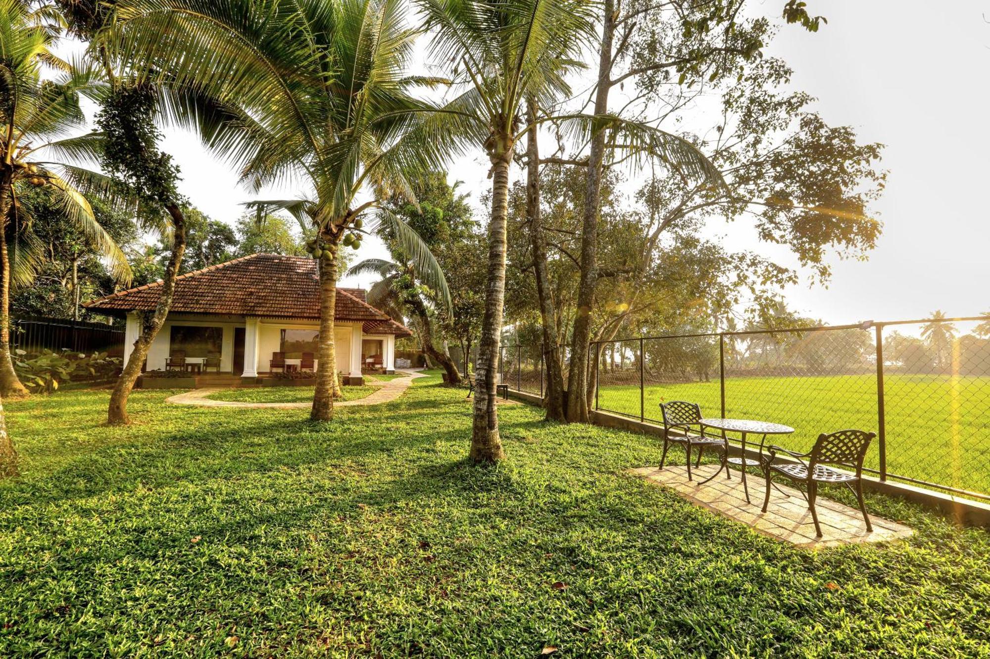 Paadam By The Backwaters Villa Kumarakom