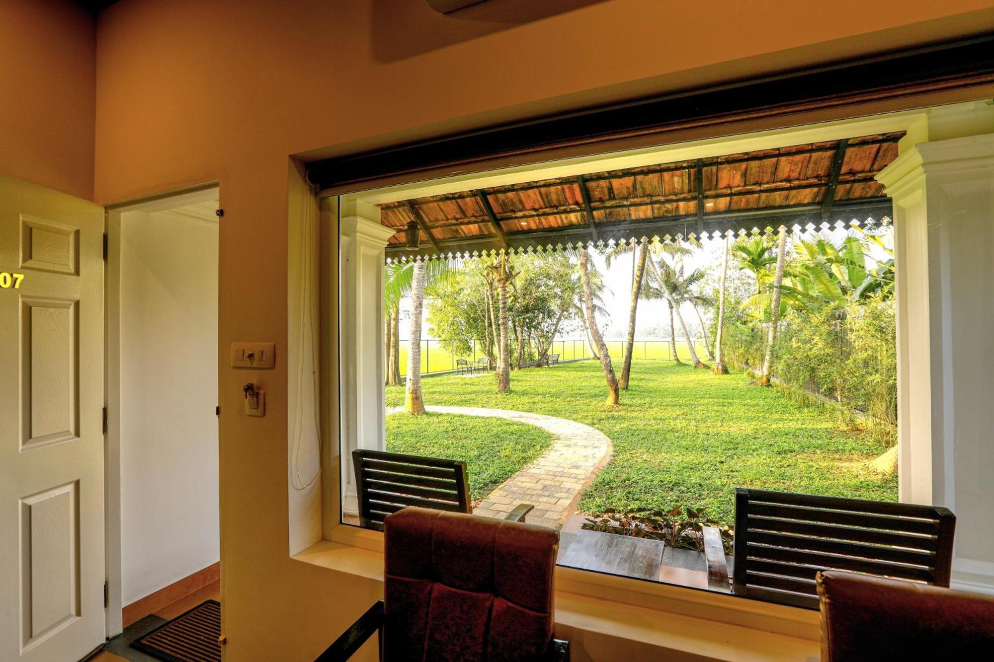 Paadam By The Backwaters Villa