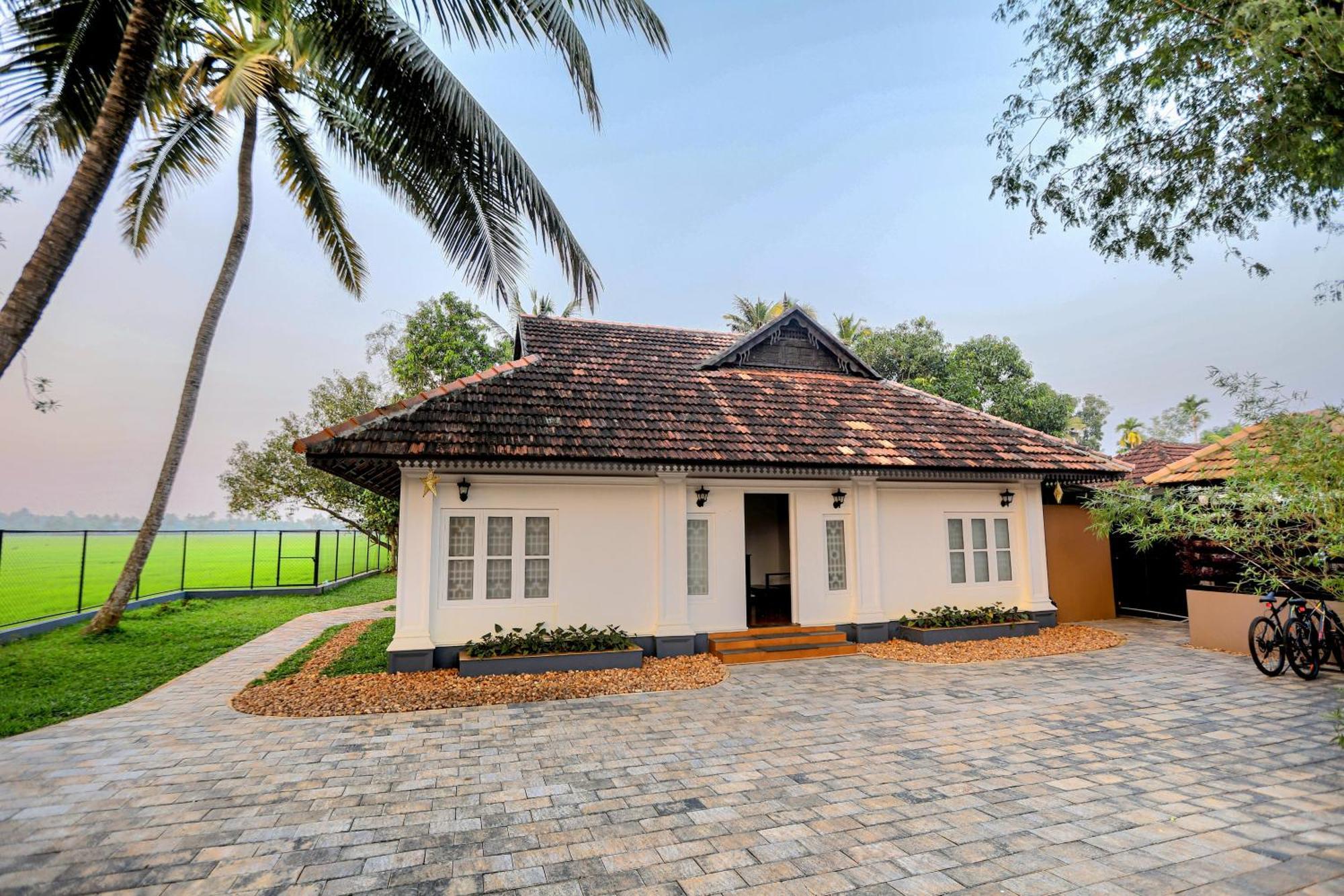 Paadam By The Backwaters Kumarakom